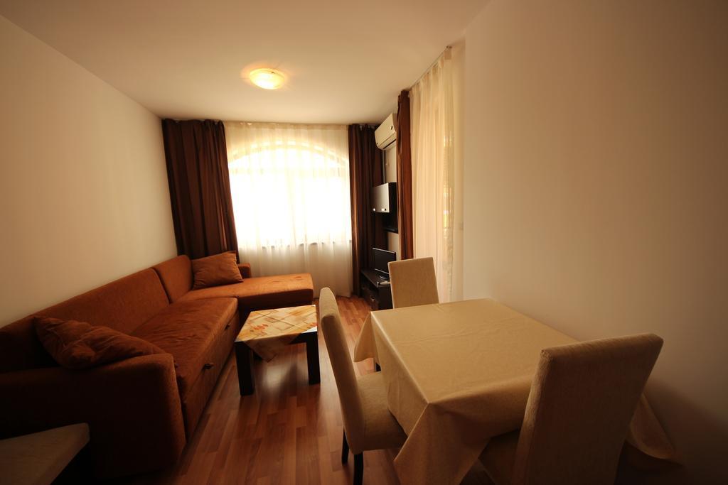 Menada Diamant Apartments ساني بيتش الغرفة الصورة